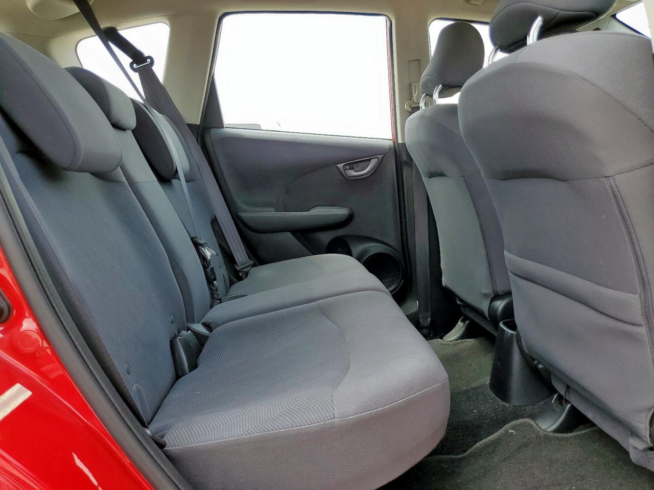 2013 Honda Fit VIN: JHMGE8H30DC004842 Lot: 64425475
