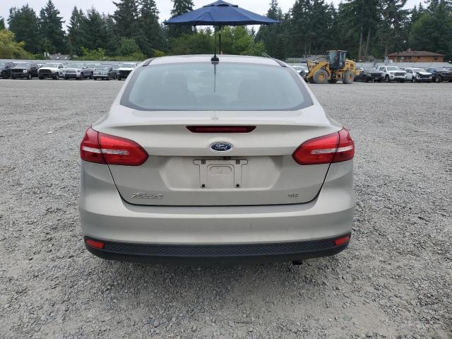 Sedans FORD FOCUS 2015 Cream
