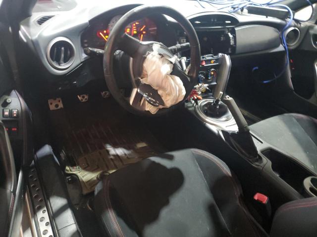 Coupet TOYOTA SCION 2014 Srebrny