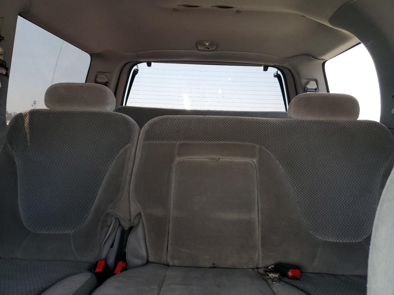 2000 Ford Expedition Xlt VIN: 1FMRU1560YLB04041 Lot: 65178625