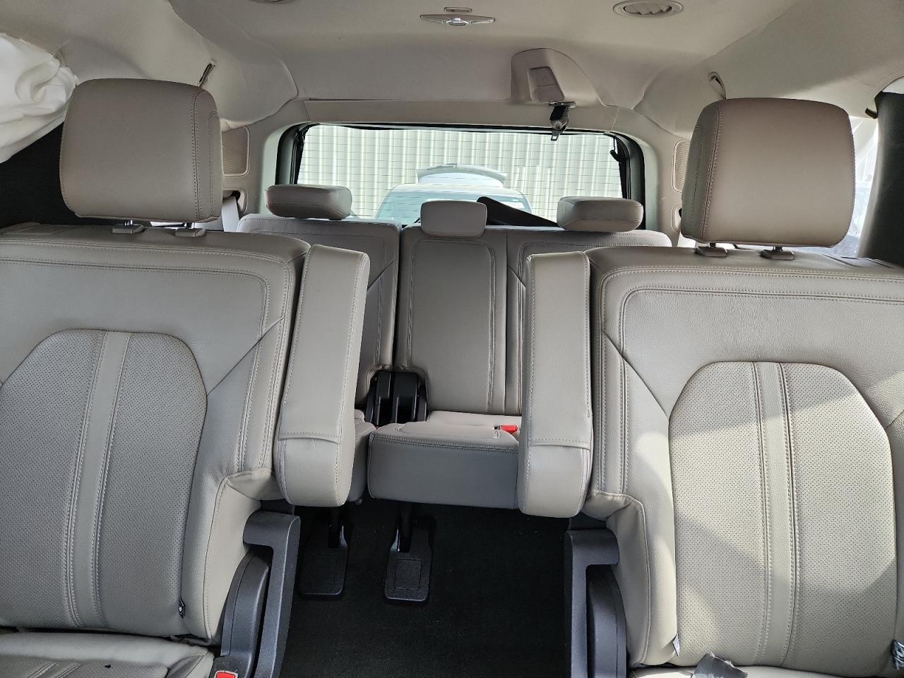 2019 Ford Expedition Limited VIN: 1FMJU2AT4KEA13090 Lot: 64243495