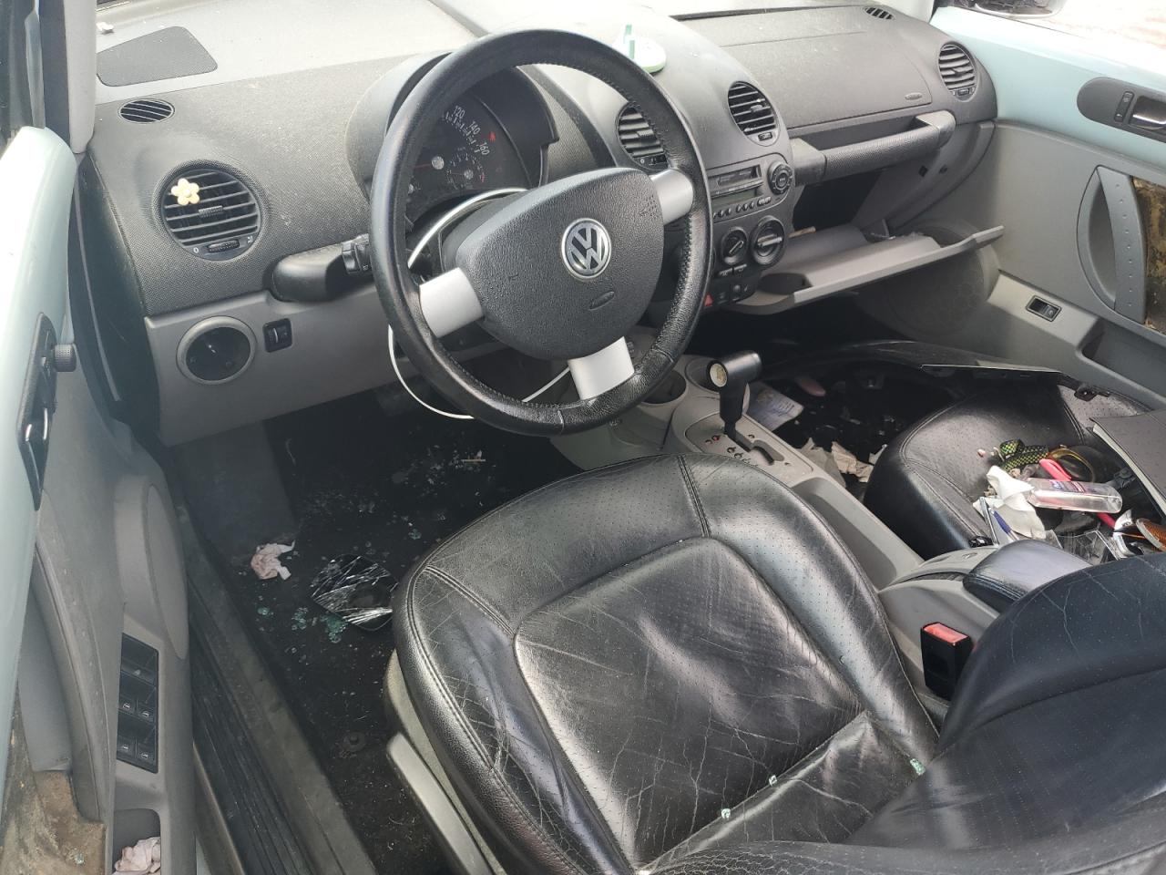 2004 Volkswagen New Beetle Gls VIN: 3VWCD21Y44M303445 Lot: 63671085