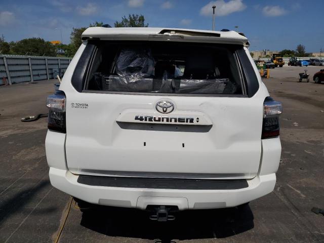 2023 TOYOTA 4RUNNER SE  