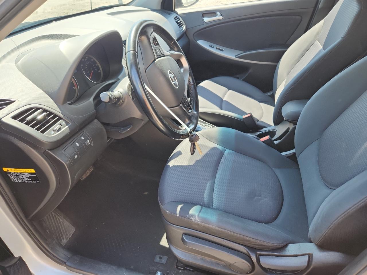 2015 Hyundai Accent Gls VIN: KMHCU5AE6FU205697 Lot: 63021735