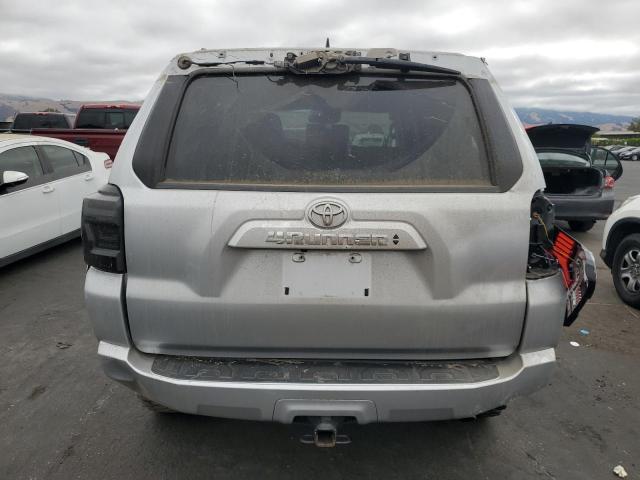  TOYOTA 4RUNNER 2021 Srebrny