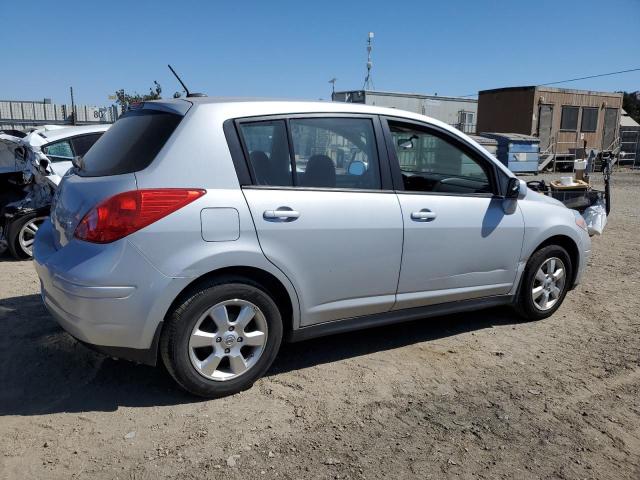  NISSAN VERSA 2012 Srebrny