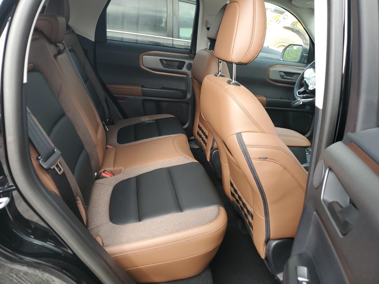 2025 Ford Bronco Sport Outer Banks VIN: 3FMCR9CN8SRE52033 Lot: 63329805