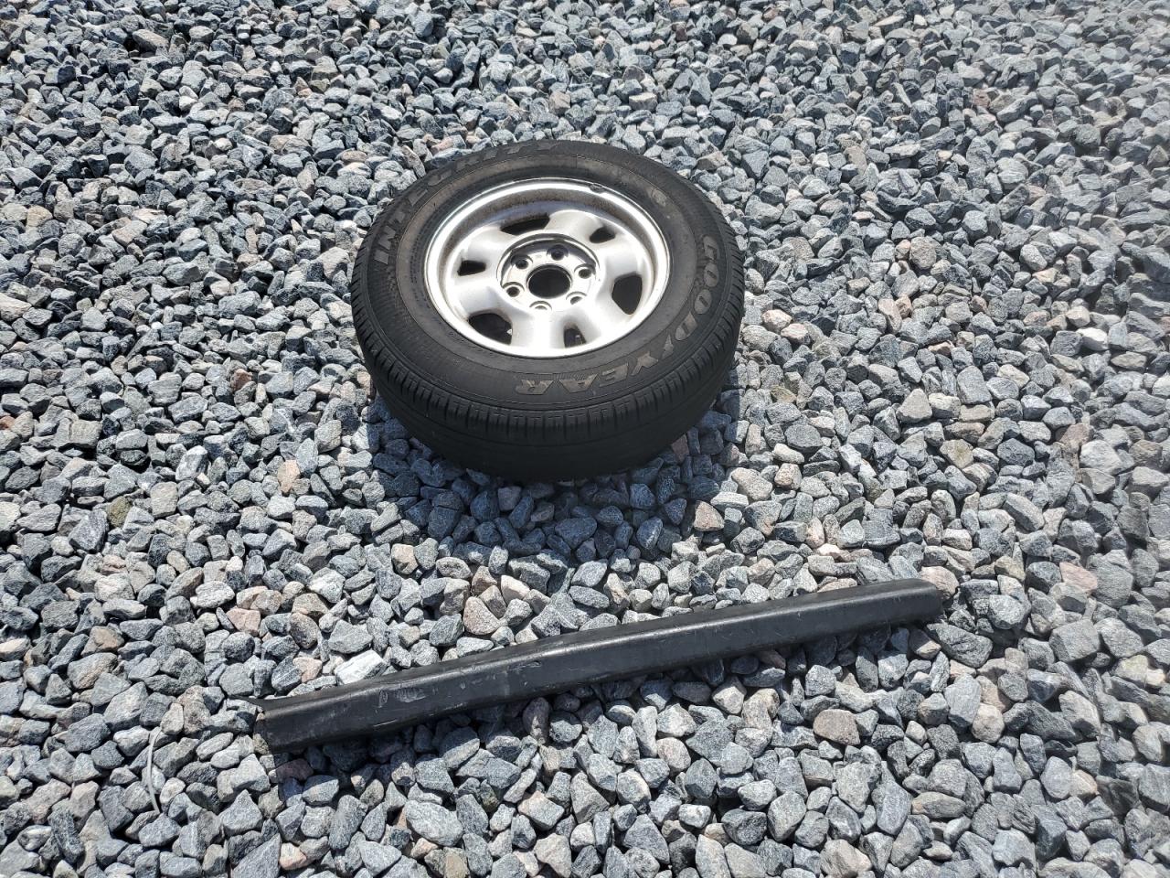 2000 GMC New Sierra C1500 VIN: 1GTEC14W7YE102038 Lot: 66498305