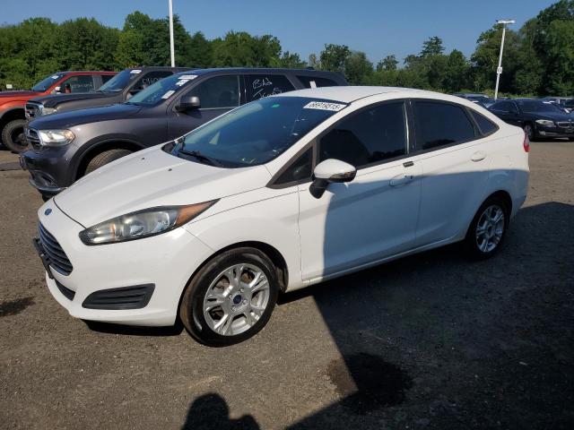 Sedans FORD FIESTA 2016 Biały