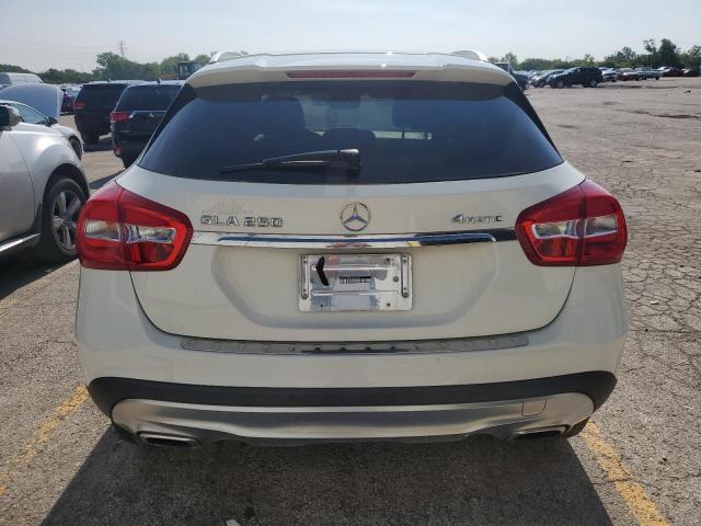 Parquets MERCEDES-BENZ GLA-CLASS 2016 Biały