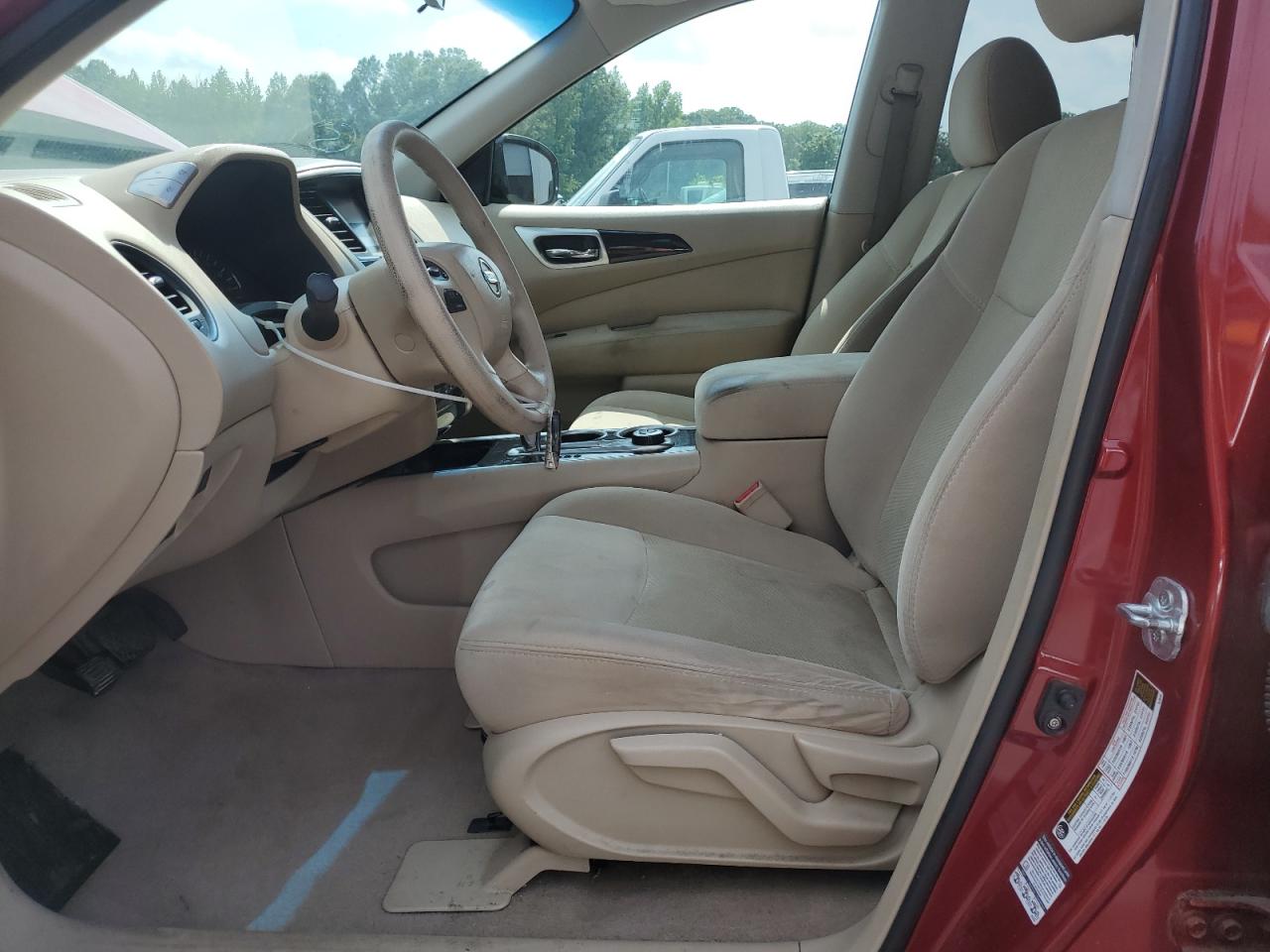 2015 Nissan Pathfinder S VIN: 5N1AR2MMXFC687588 Lot: 62910345