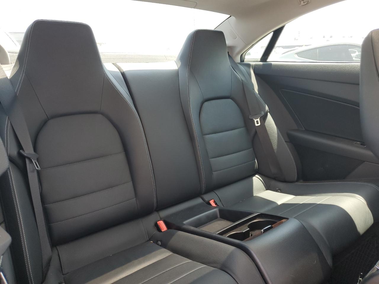 2010 Mercedes-Benz E 350 VIN: WDDKJ5GBXAF048703 Lot: 63931425