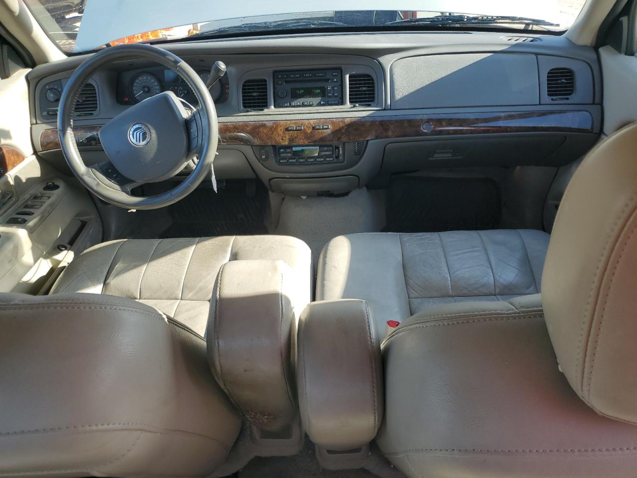 2010 Mercury Grand Marquis Ls VIN: 2MEBM7FV0AX625024 Lot: 64279035