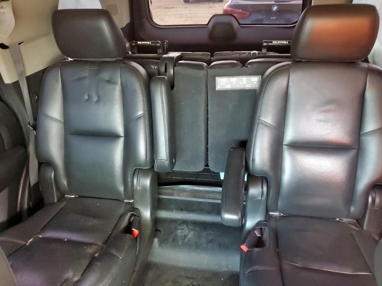 2011 Chevrolet Tahoe C1500 Ltz VIN: 1GNSCCE01BR117313 Lot: 63123425