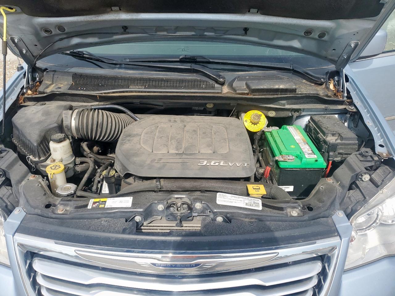 2016 Chrysler Town & Country Touring VIN: 2C4RC1BG2GR207584 Lot: 64681865