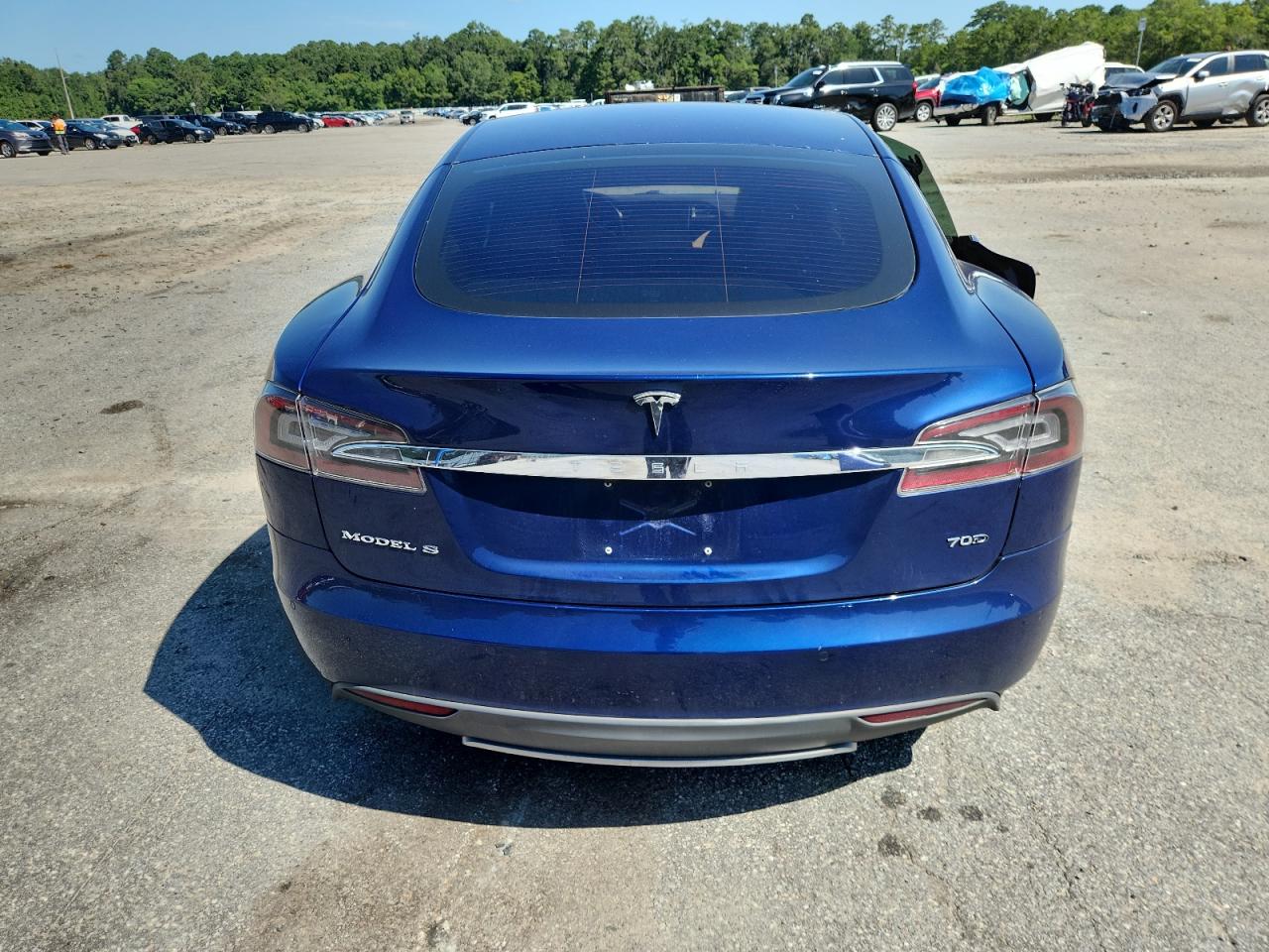 2015 Tesla Model S 70D VIN: 5YJSA1S2XFF094697 Lot: 65419765
