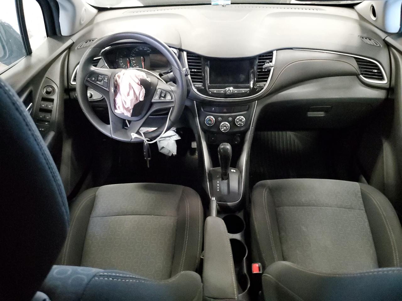 2020 Chevrolet Trax Ls VIN: 3GNCJNSB8LL190361 Lot: 64988875