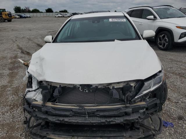  TOYOTA CAMRY 2020 White