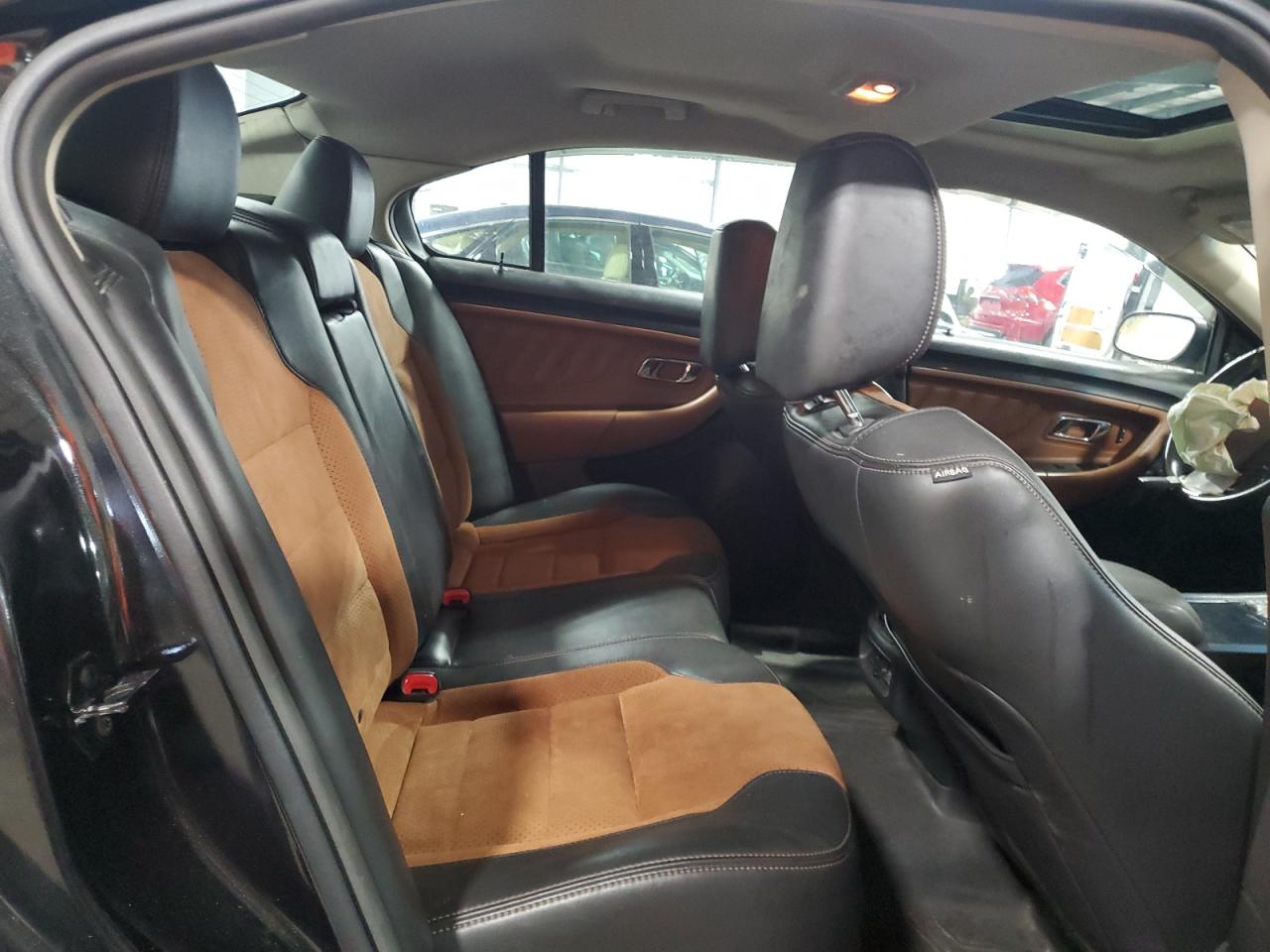 2011 Ford Taurus Sho VIN: 1FAHP2KT9BG102768 Lot: 64282555