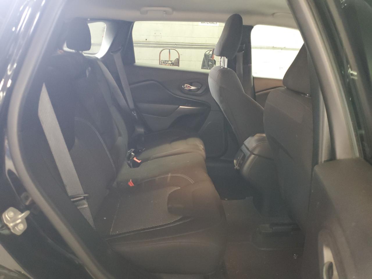 2020 Jeep Cherokee Latitude VIN: 1C4PJLCB4LD565312 Lot: 64679145