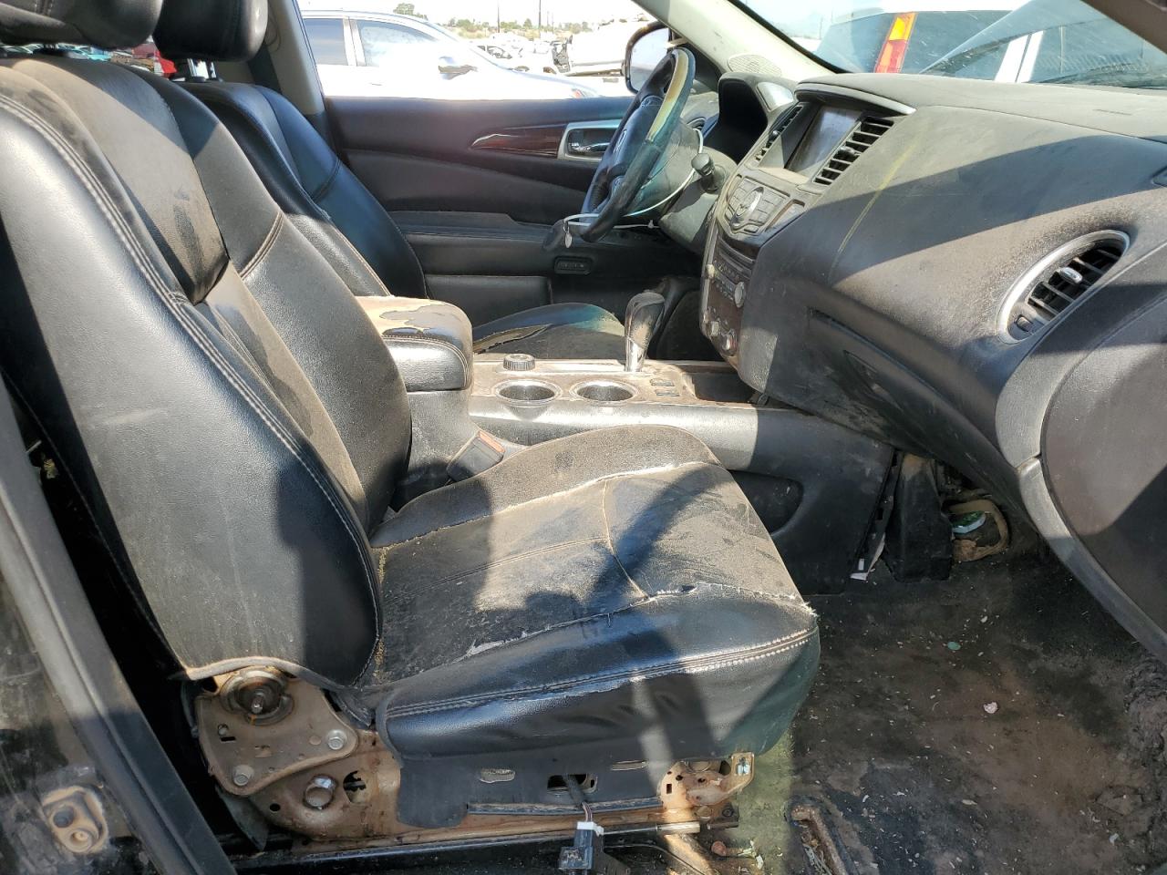 2015 Nissan Pathfinder S VIN: 5N1AR2MM5FC715989 Lot: 64477975