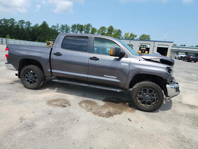 Pickups TOYOTA TUNDRA 2017 Szary
