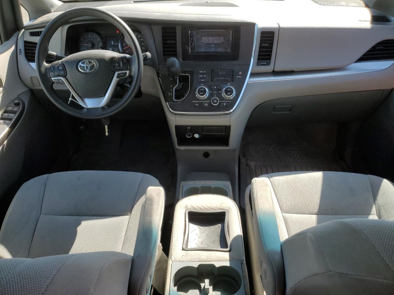 2016 Toyota Sienna VIN: 5TDZK3DC5GS701101 Lot: 62459465