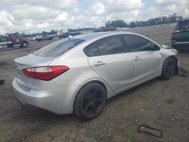 Sedans KIA FORTE 2016 Srebrny