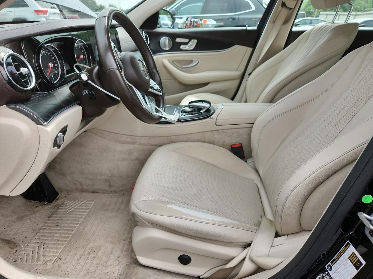 2019 Mercedes-Benz E 300 4Matic VIN: WDDZF4KB4KA533726 Lot: 63042345