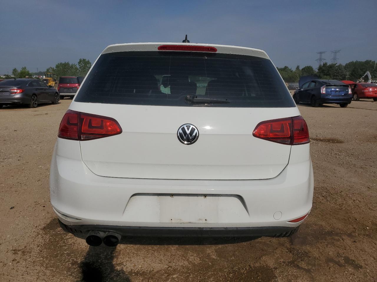 3vw217au8fm008432 3VW217AU8FM008432 2015 Volkswagen Golf