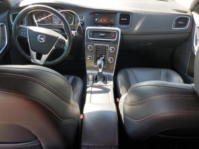 Parquets VOLVO V60 2016 Czarny