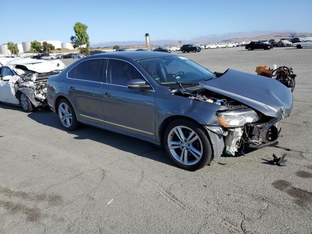  VOLKSWAGEN PASSAT 2015 Szary