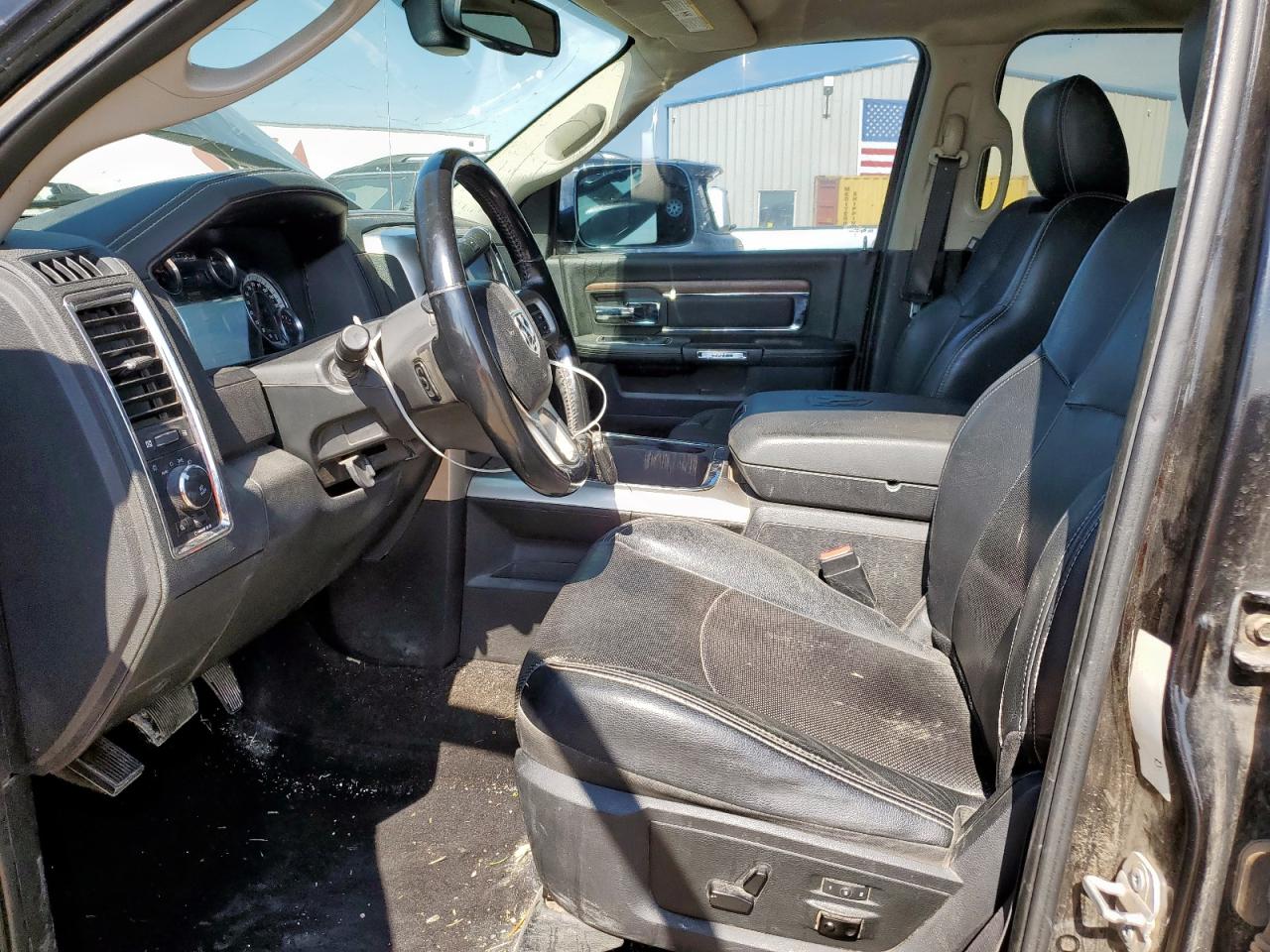 2017 Ram 2500 Laramie VIN: 3C6UR5NL7HG727111 Lot: 64643825