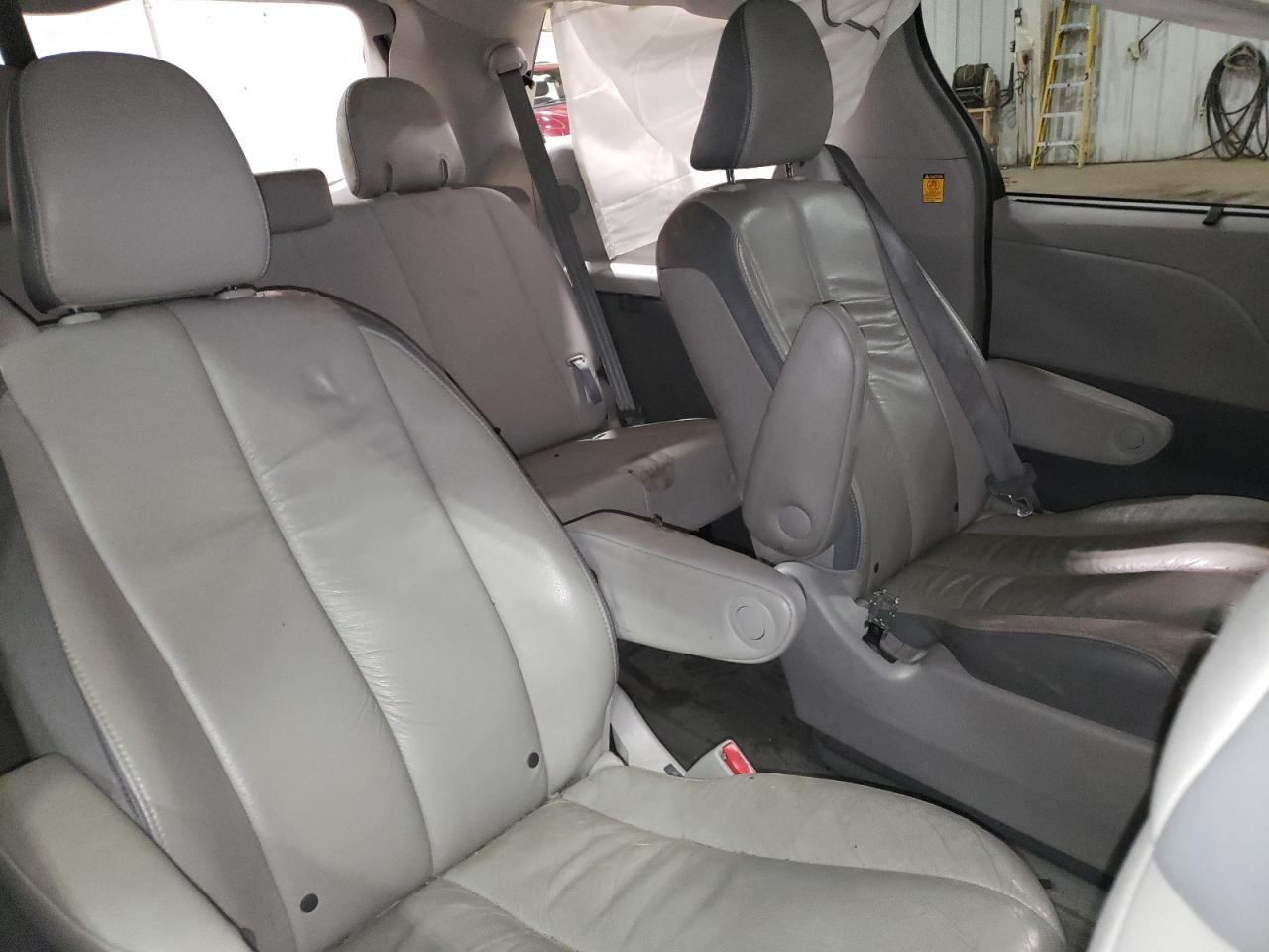 2012 Toyota Sienna Xle VIN: 5TDDK3DC3CS040365 Lot: 63818815