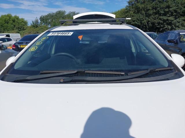 2010 TOYOTA AVENSIS TR