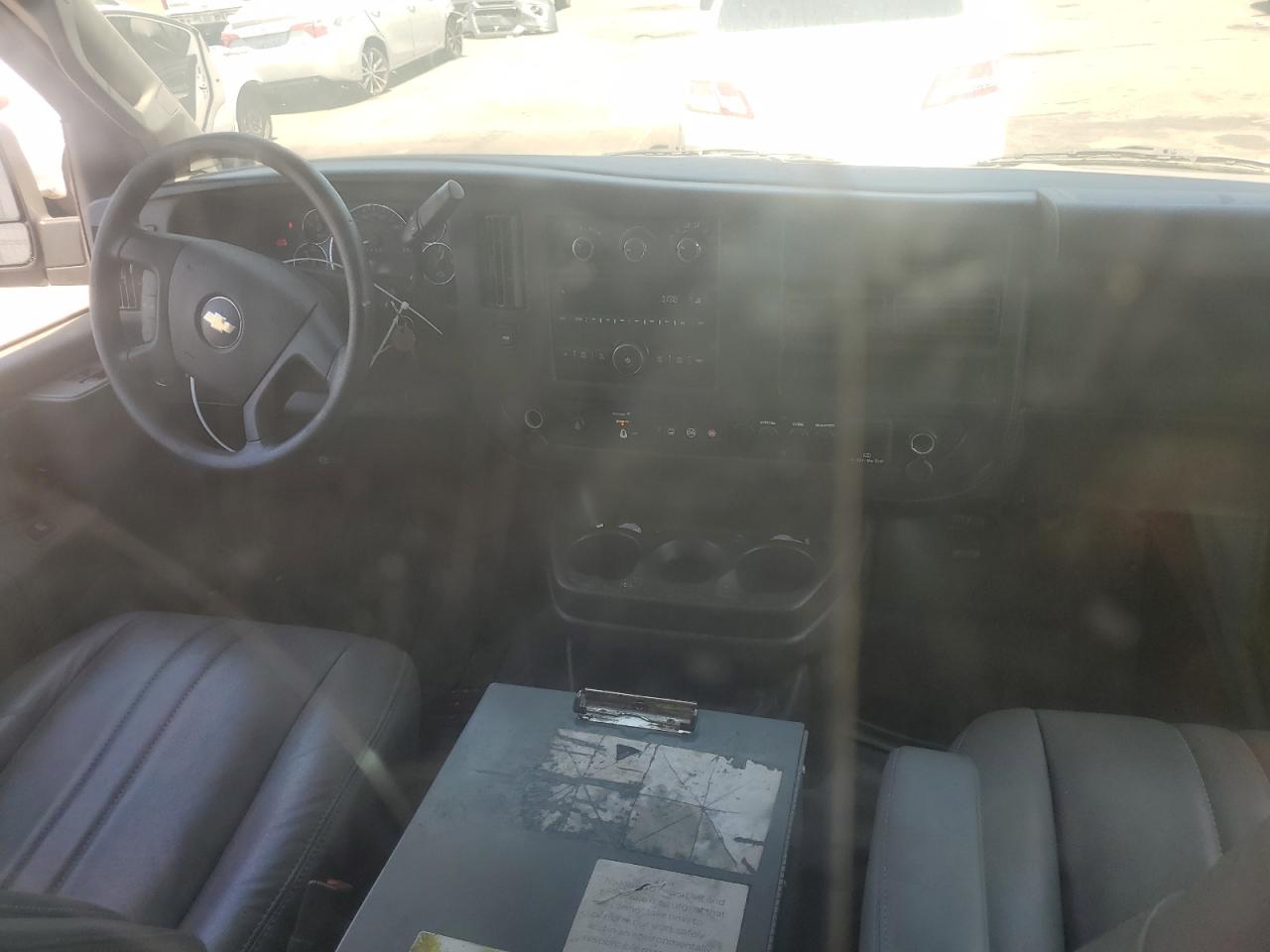 2018 Chevrolet Express G2500 VIN: 1GCWGAFPXJ1181779 Lot: 65397645