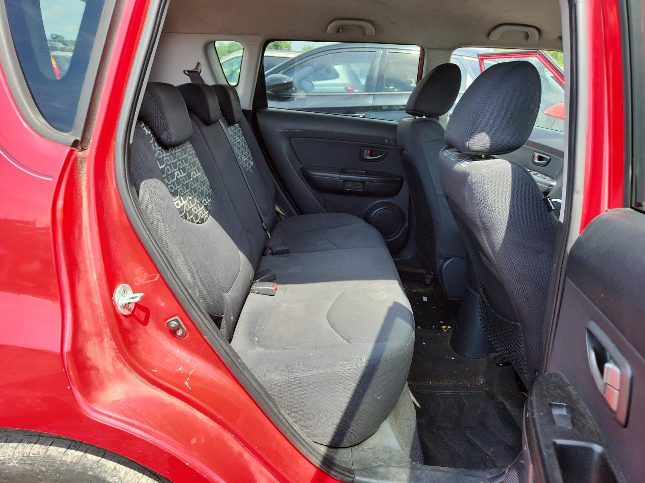2010 Kia Soul + VIN: KNDJT2A28A7162894 Lot: 63459235