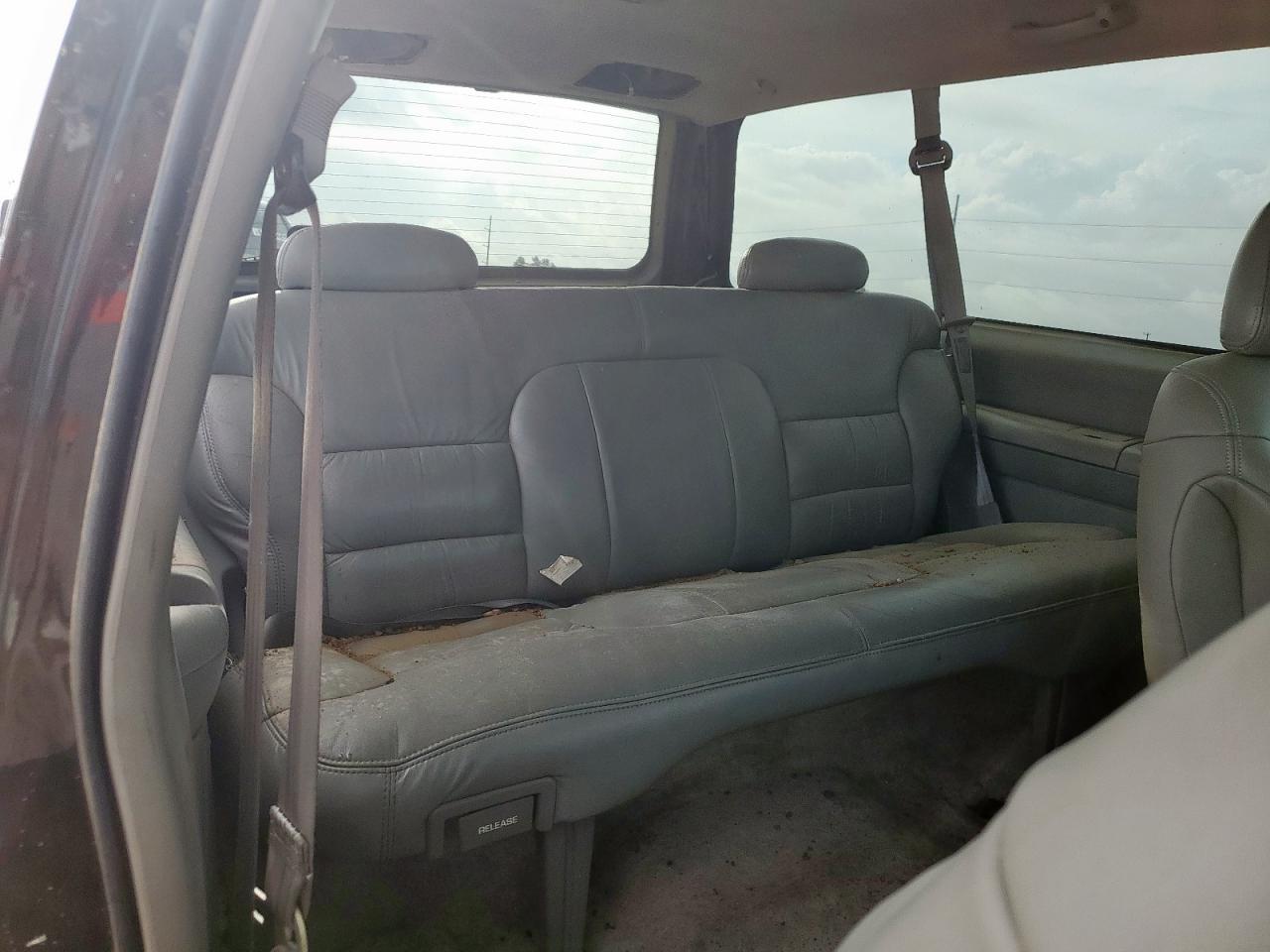 1997 GMC Yukon VIN: 3GKEK18R3VG522671 Lot: 64501665