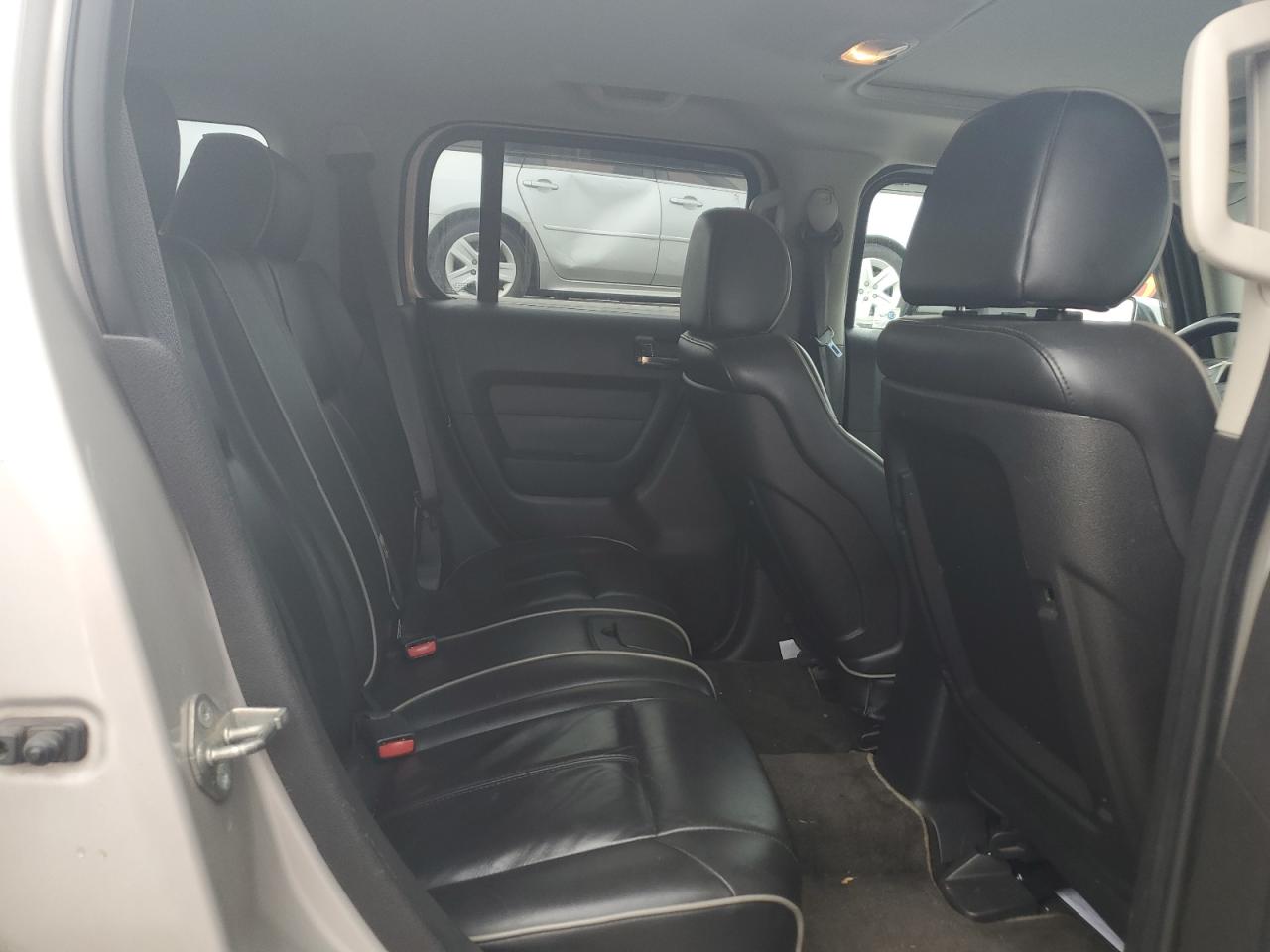 2006 Hummer H3 VIN: 5GTDN136968306321 Lot: 64179325