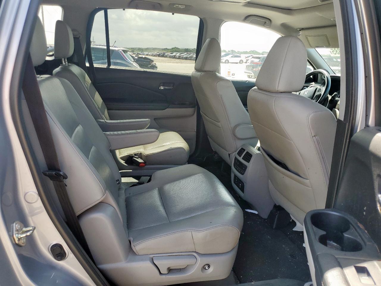 2017 Honda Pilot Elite VIN: 5FNYF6H0XHB049132 Lot: 65056885