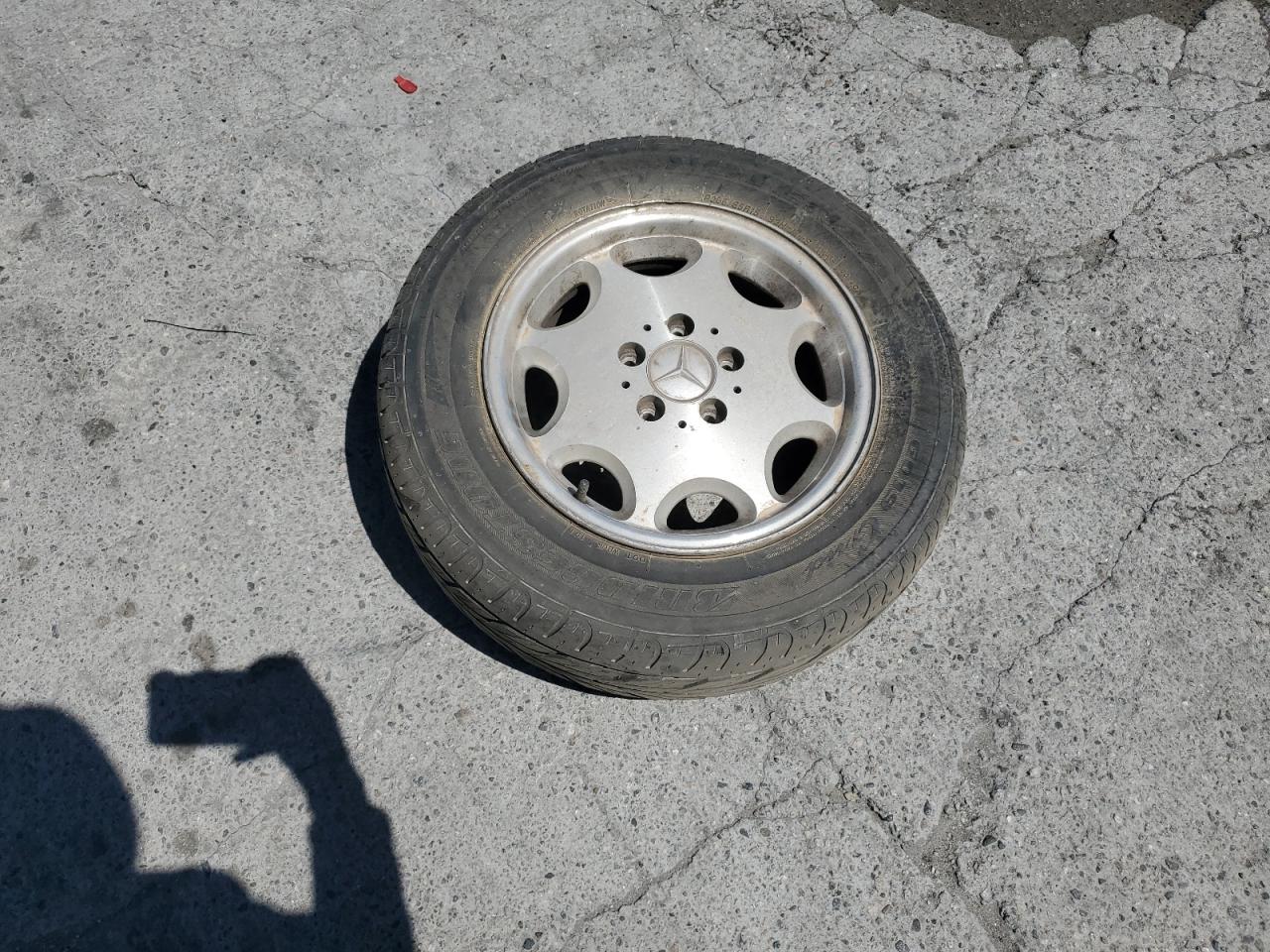 2000 Mercedes-Benz C 230 VIN: WDBHA24G4YF937184 Lot: 63867015