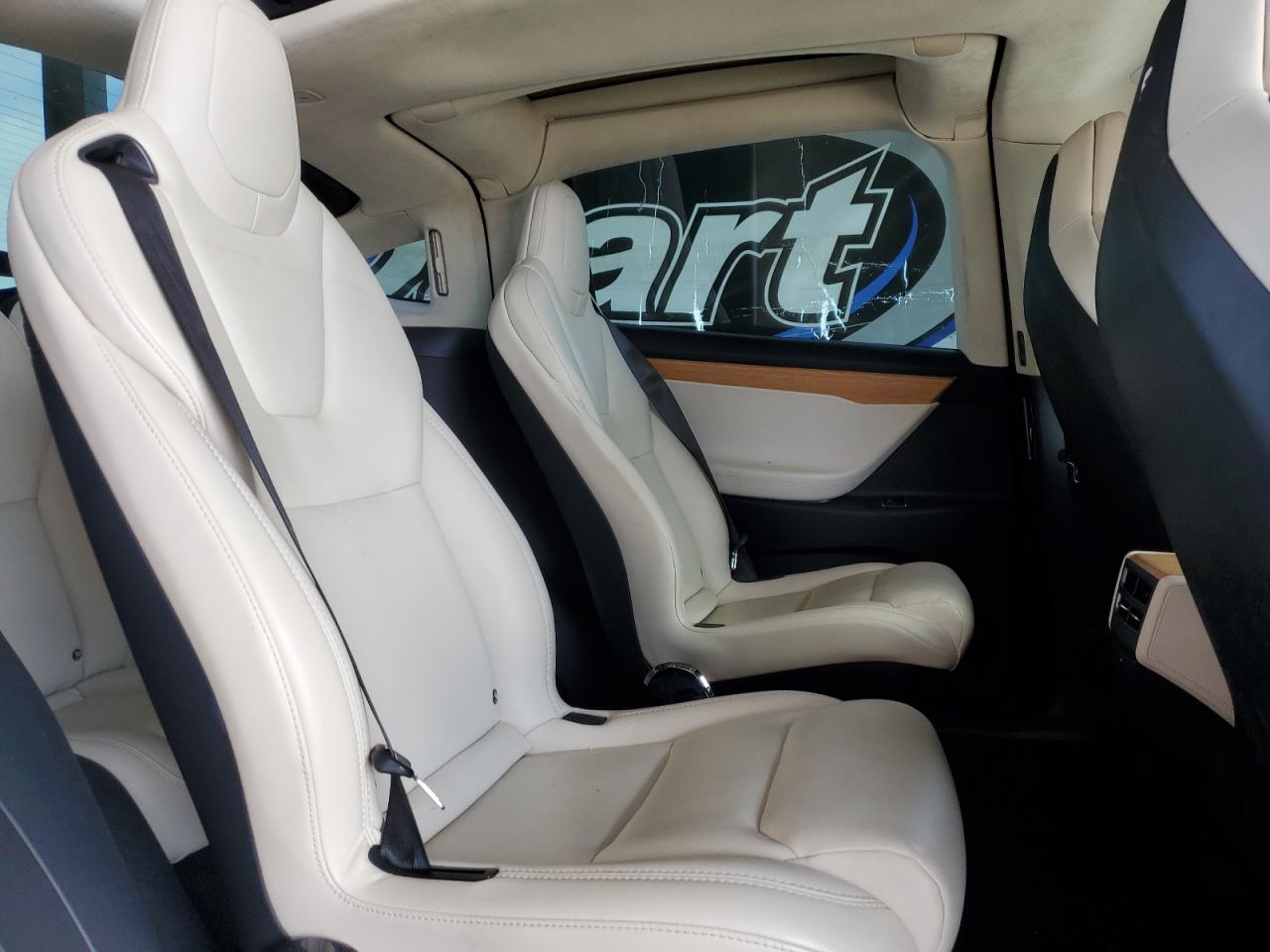 2019 Tesla Model X VIN: 5YJXCBE29KF150804 Lot: 64625325