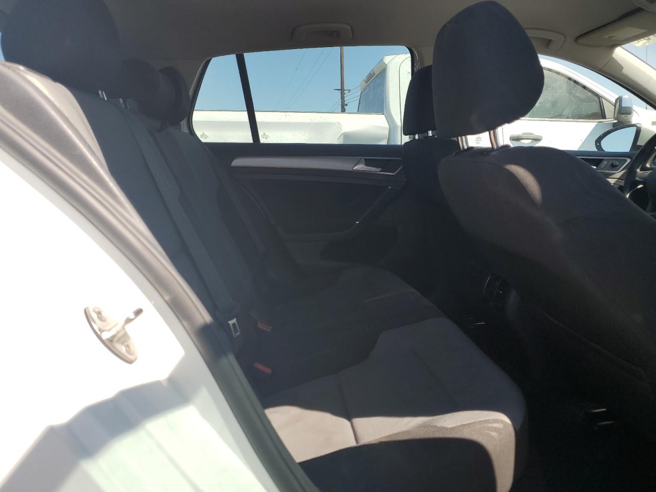 2015 Volkswagen E-Golf Limited VIN: WVWKP7AU9FW906264 Lot: 66514575