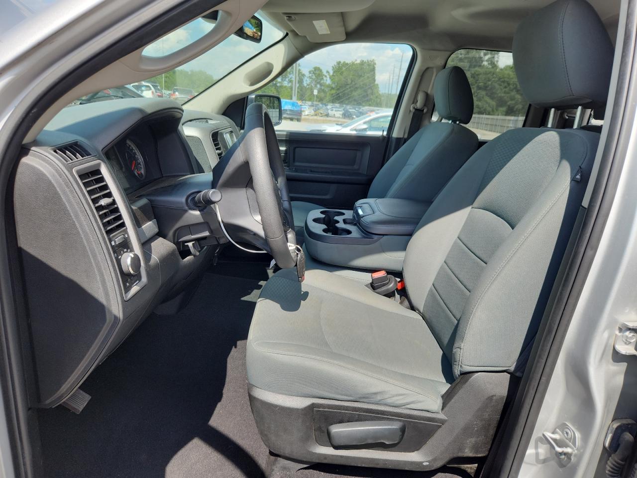 2018 Ram 1500 St VIN: 1C6RR6FGXJS341147 Lot: 64555455