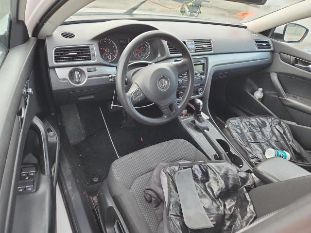 VOLKSWAGEN PASSAT 2013 Белы