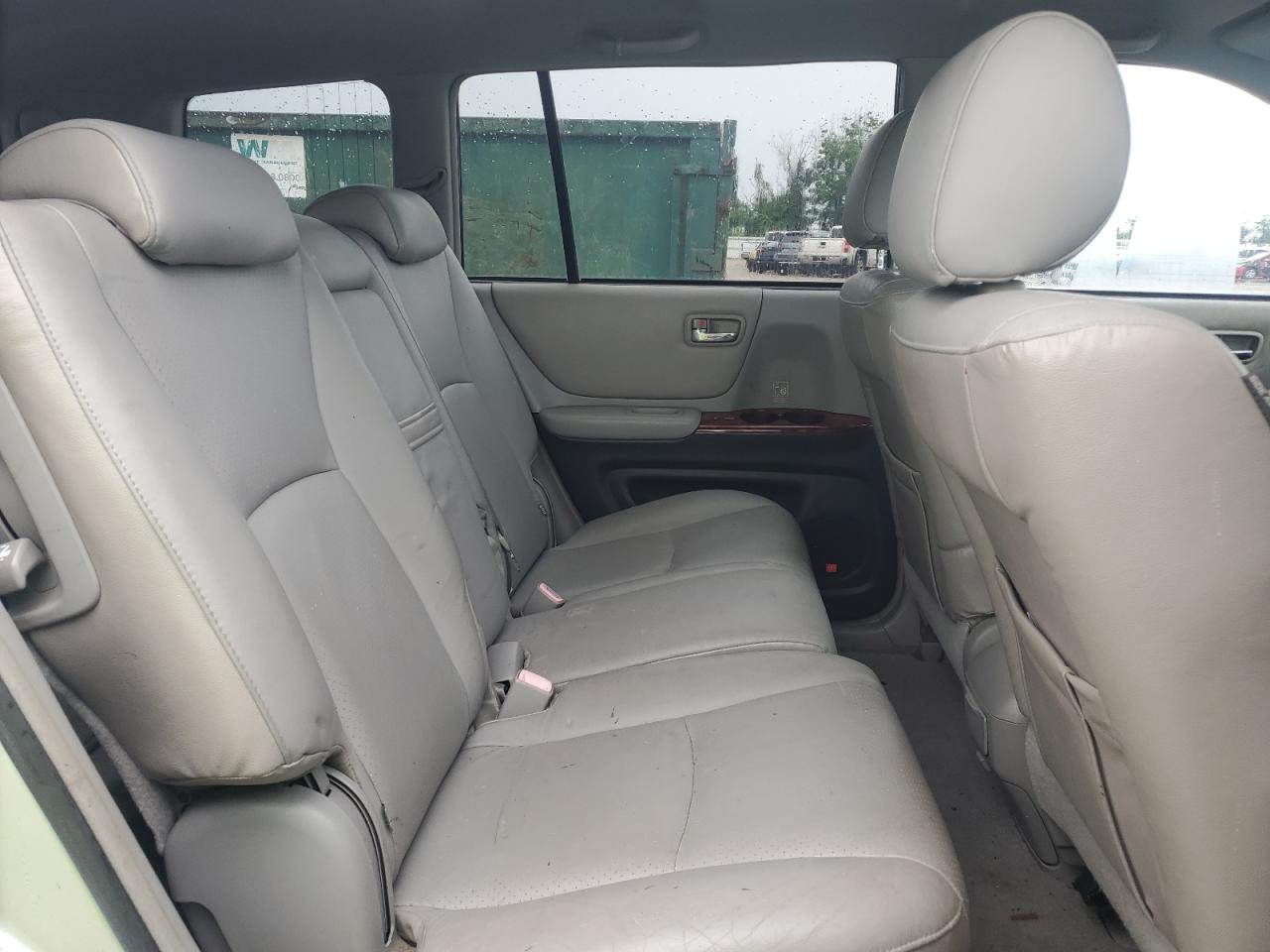 2004 Toyota Highlander Base VIN: JTEDP21A240036998 Lot: 64717675