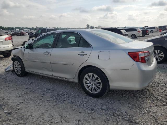  TOYOTA CAMRY 2013 Srebrny