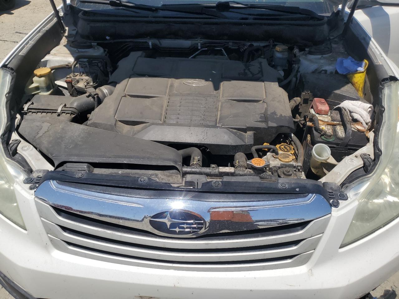 2011 Subaru Outback 3.6R Limited VIN: 4S4BRDLC6B2385532 Lot: 63309435