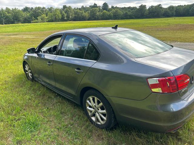 Sedans VOLKSWAGEN JETTA 2014 Złoty