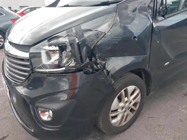 2015 VAUXHALL VIVARO 270